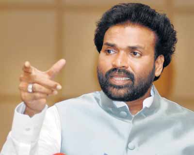 ಬಿಎಸ್‌ವೈ, ಡಿವಿ, ಶೋಭಾರಿಂದ ಹಿಂದೂ ಕಾರ್ಯಕರ್ತರ ಹತ್ಯೆ ಎಂದ ಶ್ರೀರಾಮುಲು !