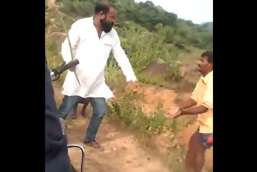 ತೆಲಂಗಾಣ: ದಲಿತ ಯುವಕರ ಮೇಲೆ ದೌರ್ಜನ್ಯ ನಡೆಸಿದ ರಾಜಕಾರಣಿ