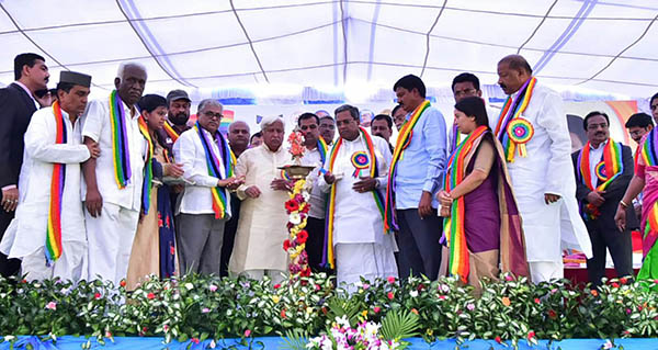 ದೇಶದ ಅಭಿವೃದ್ಧಿಗೆ ಸಹಕಾರ ಕ್ಷೇತ್ರದ ಕೊಡುಗೆ ಅಪಾರ: ಸಿಎಂ ಸಿದ್ದರಾಮಯ್ಯ