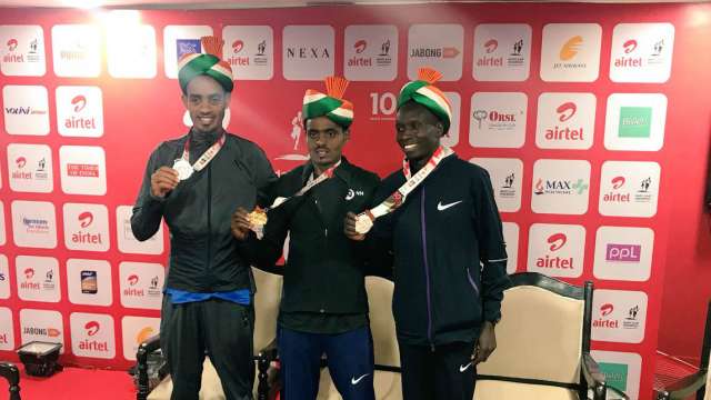 ಅಯಾನಾ, ಬೆರ್ಹಾನುಗೆ ಚಿನ್ನ