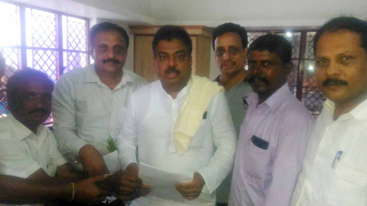 ತುಂಗಾ ಏತ ನೀರಾವರಿ ಯೋಜನೆ ವಿಸ್ತರಣೆಗೆ ಆಗ್ರಹಿಸಿ ಕುಂಸಿ ಗ್ರಾಮಸ್ಥರಿಂದ ನೀರಾವರಿ ಸಚಿವರಿಗೆ ಮನವಿ