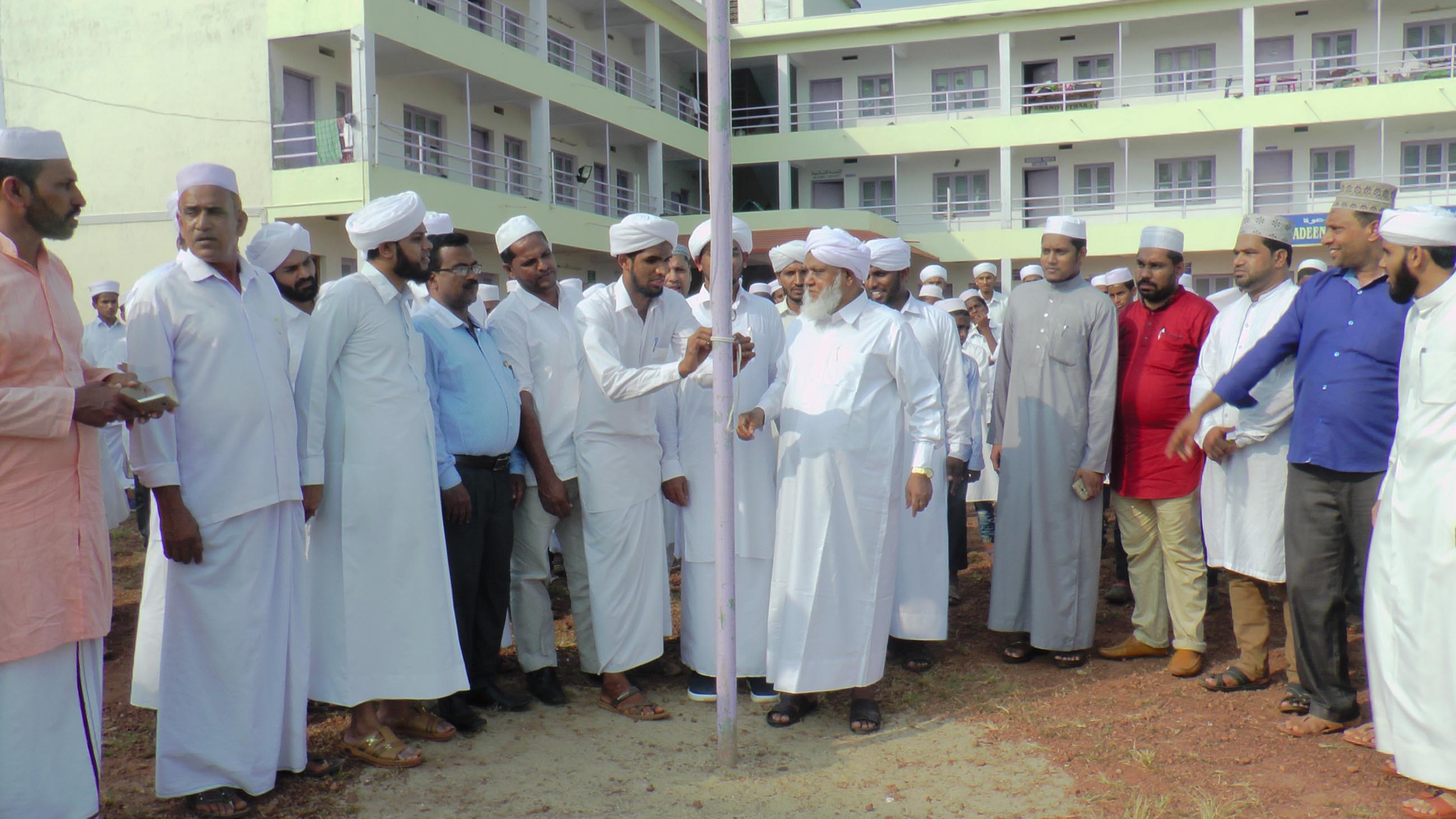 ಅಲ್-ಮದೀನಾ ಹುಬ್ಬುರ್ರಸೂಲ್ ಕಾನ್ಫರೆನ್ಸ್‌ಗೆ ಚಾಲನೆ