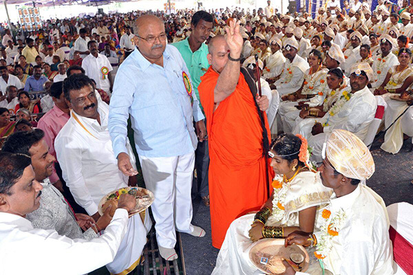 ಚಿಕ್ಕಬಳ್ಳಾಪುರ : ಸಾಮೂಹಿಕ ವಿವಾಹ ಮಹೋತ್ಸವ