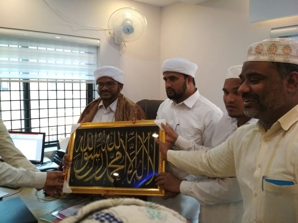 ತಲಪಾಡಿ ಅಝ್‌ನಿಯೋ ವತಿಯಿಂದ ಝೈನಿ ಉಸ್ತಾದ್‌ಗೆ ಸನ್ಮಾನ