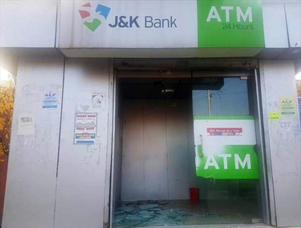 ಎಟಿಎಂಅನ್ನೇ ಕದ್ದೊಯ್ದ ಕಳ್ಳರು !