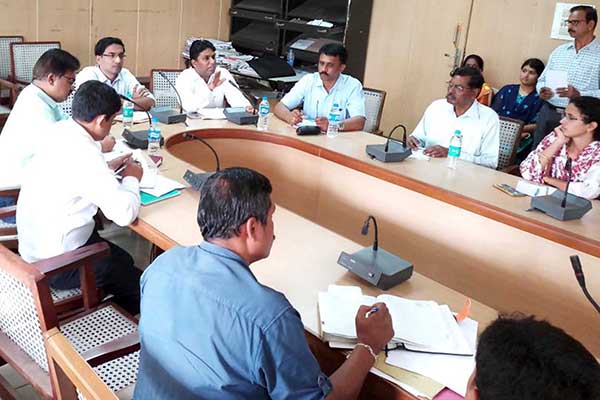 ಕರ್ತವ್ಯ ನಿರ್ವಹಣೆಯಲ್ಲಿ ಲೋಪ ಎಸಗಿದರೆ ಕಠಿಣ ಕ್ರಮ : ವಾರ್ಡನ್‍ಗಳಿಗೆ ಡಿಸಿ-ಸಿಇಓ ಎಚ್ಚರಿಕೆ