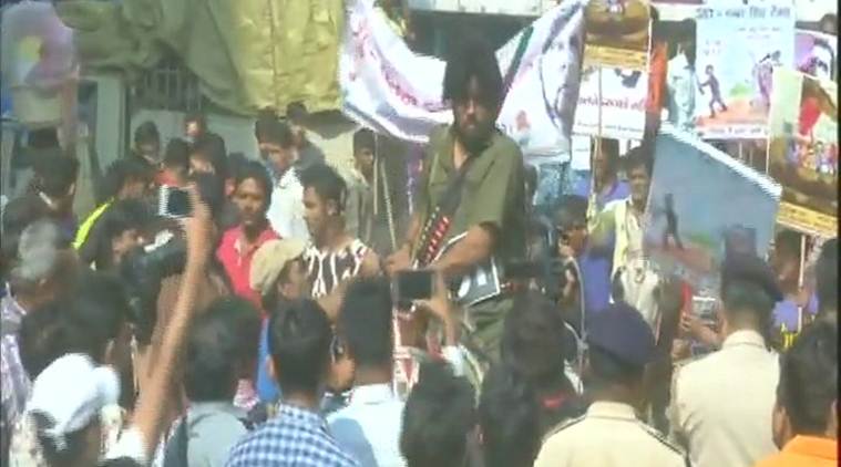 ಗಬ್ಬರ್‌ಸಿಂಗ್ ಟ್ಯಾಕ್ಸ್(ಜಿಎಸ್‌ಟಿ) ವಿರುದ್ಧ ಶೋಲೆ !