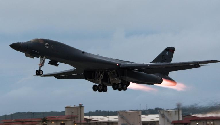 ಕೊರಿಯ ಪರ್ಯಾಯ ದ್ವೀಪದಲ್ಲಿ ಅಮೆರಿಕದ ಬಾಂಬರ್ ವಿಮಾನಗಳ ಹಾರಟ