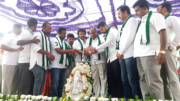 ರಾಷ್ಟ್ರೀಯ ಪಕ್ಷಗಳು ರೈತರ ಜ್ವಲಂತ ಸಮಸ್ಯೆ ಮರೆತಿವೆ: ಪ್ರಜ್ವಲ್ ರೇವಣ್ಣ