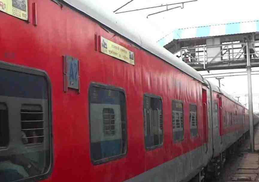 ಇನ್ನು ಮುಂದೆ ರಾಜಧಾನಿ ಎಕ್ಸ್‌ಪ್ರೆಸ್‌ನಲ್ಲಿ ಸಿಗಲಿದೆ ಕರವಸ್ತ್ರ, ತಲೆದಿಂಬು ಚೀಲ