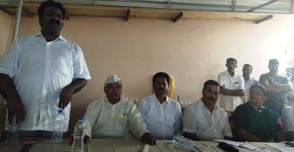 ಬರೀ ಮಾತುಗಳಲ್ಲಿ ಜನರ ದಿಕ್ಕು ತಪ್ಪಿಸುವದನ್ನು ಬಿಟ್ಟು ಕ್ಷೇತ್ರ ಅಭಿವೃದ್ದಿ ಮಾಡಲಿ: ಶಾಸಕ ವೈದ್ಯ