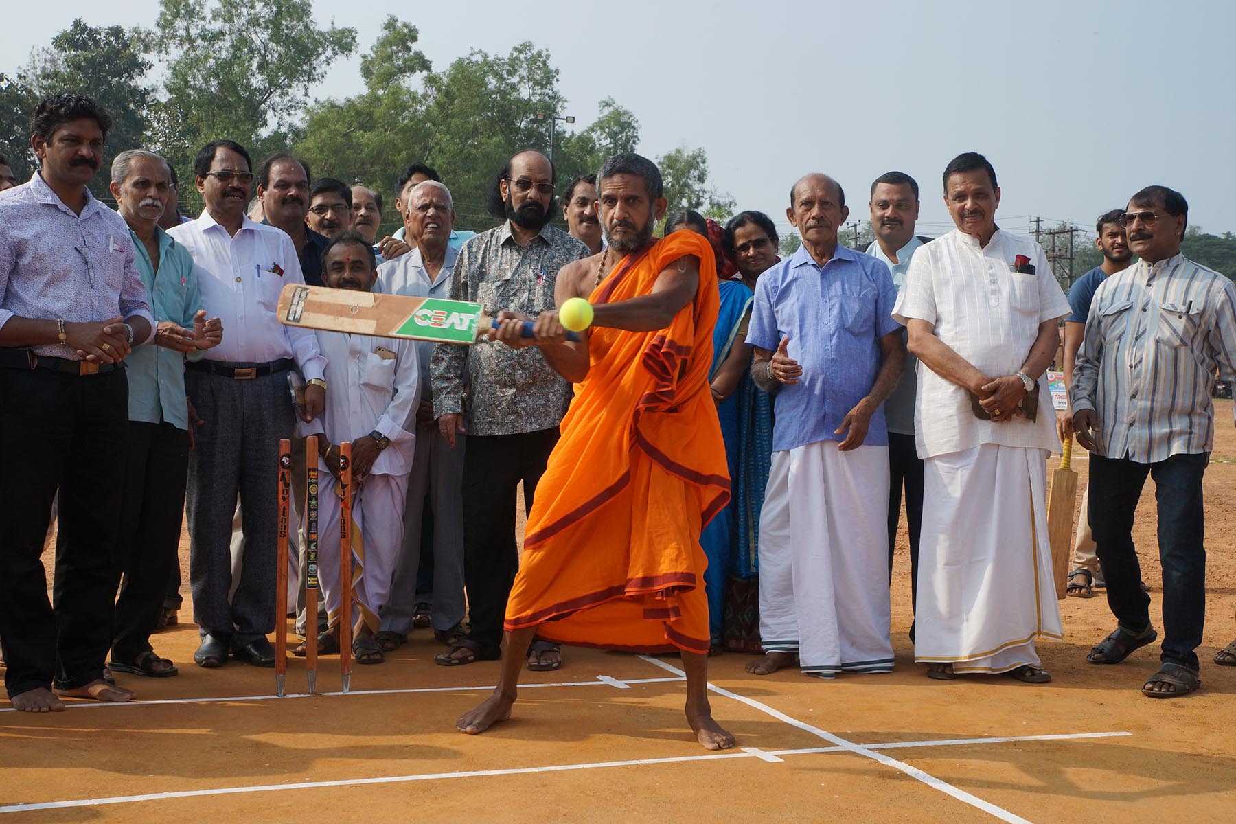 ರಾಜ್ಯಮಟ್ಟದ ವಿಪ್ರ ತಂಡಗಳ ಕ್ರಿಕೆಟ್ ಪಂದ್ಯಾಟಕ್ಕೆ ಚಾಲನೆ