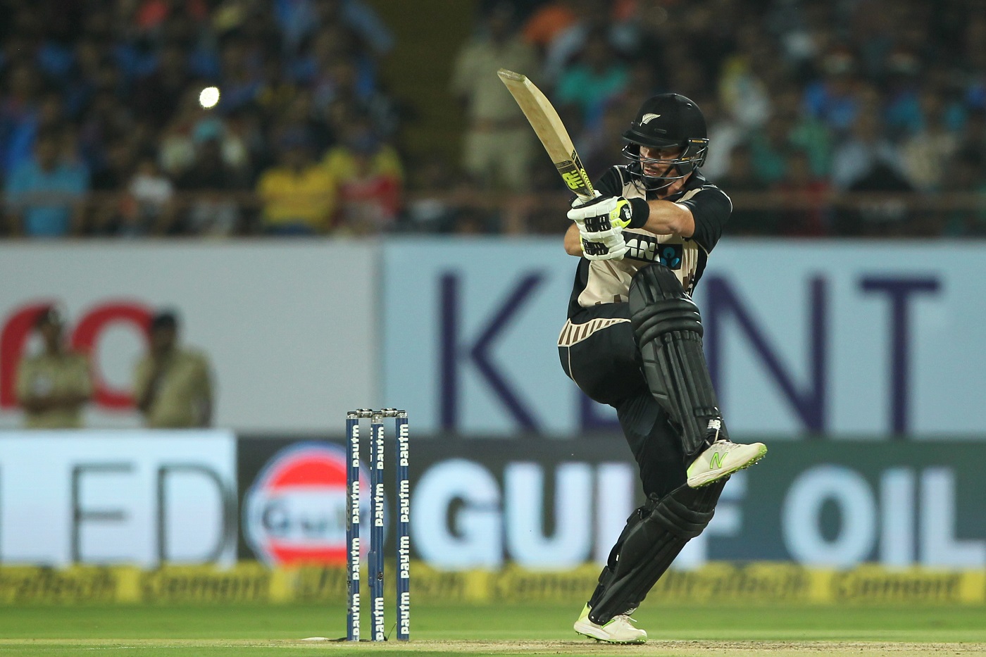 ಟೀಮ್ ಇಂಡಿಯಾಕ್ಕೆ ಗೆಲ್ಲಲು 197 ರನ್‌ಗಳ ಸವಾಲು