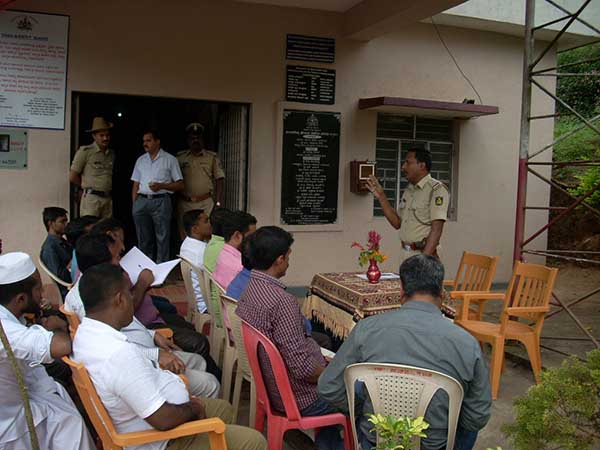 ಸುಂಟಿಕೊಪ್ಪ: ಸರ್ವ ಧರ್ಮೀಯರ ಶಾಂತಿ ಸಭೆ