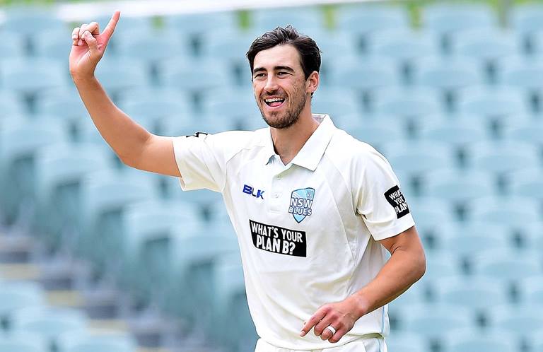 ಡಬಲ್ ಹ್ಯಾಟ್ರಿಕ್ ಮೂಲಕ ಮಿಚೆಲ್ ಸ್ಟಾರ್ಕ್ ಐತಿಹಾಸಿಕ ಸಾಧನೆ