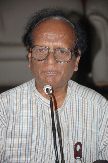 ಜಯಂತಿಗಳ ಆಚರಣೆಗೆ ಸರಕಾರಿ ರಜೆ ಬೇಡ: ಚಂಪಾ ಅಭಿಮತ