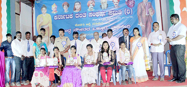 ಸ್ಪರ್ಧಾತ್ಮಕ ಬದುಕನ್ನು ಸವಾಲಾಗಿ ಸ್ವೀಕರಿಸಿ: ಡಿವೈಎಸ್ಪಿ ಸುಂದರ್‌ರಾಜ್