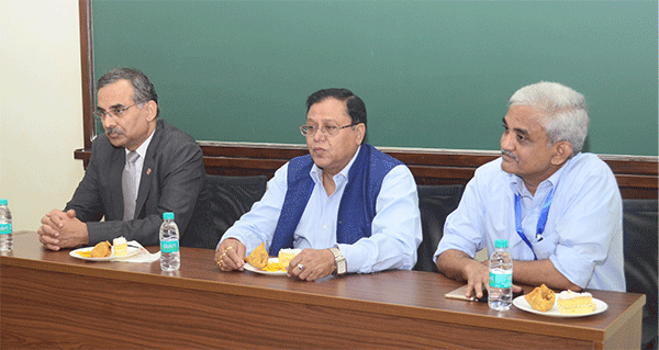 ಅಡುಗೆಗೆ ಎಲ್‌ಪಿಜಿ ಪರ್ಯಾಯವಾಗಿ ಮಿಥೆನಾಲ್ ಕಿಟ್ ಬಳಸಲು ಚಿಂತನೆ: ಡಾ.ವಿ.ಕೆ.ಸಾರಸ್ವತ್