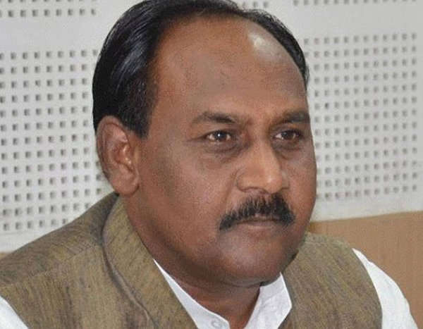 ತಲೆಮರೆಸಿಕೊಂಡಿರುವ ಮಧ್ಯಪ್ರದೇಶ ಸಚಿವನಿಂದ ಡಿಜಿಪಿ, ಒಎಸ್‌ಡಿ ಭೇಟಿ: ಕಾಂಗ್ರೆಸ್ ಆರೋಪ