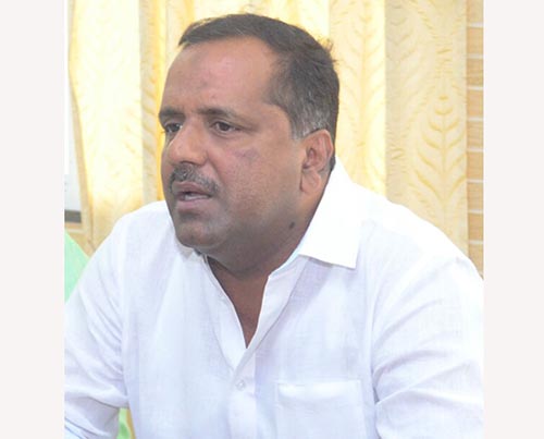 ಫಲಾನುಭವಿಗಳಿಗೆ ತ್ವರಿತವಾಗಿ ಪಡಿತರ ಚೀಟಿ ವಿತರಣೆ : ಯು.ಟಿ.ಖಾದರ್