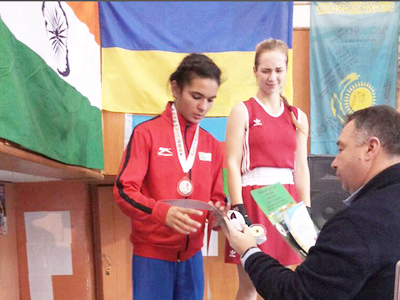 ಸುಶ್ಮಾರಿಂದ ಪಾಸ್‌ಪೋರ್ಟ್ ಪಡೆದು ಬೆಳ್ಳಿ ಜಯಿಸಿದ ಬಾಕ್ಸರ್ ಝಲಕ್ ಥೋಮರ್