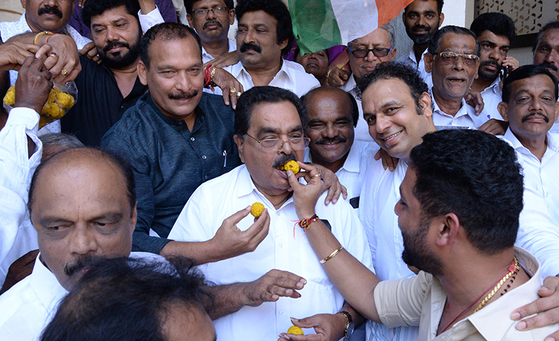 ಅಧ್ಯಕ್ಷರಾಗಿ ರಾಹುಲ್ ಗಾಂಧಿ ಪದಗ್ರಹಣ: ಜಿಲ್ಲಾ ಕಾಂಗ್ರೆಸ್‌ನಿಂದ ಸಂಭ್ರಮಾಚರಣೆ