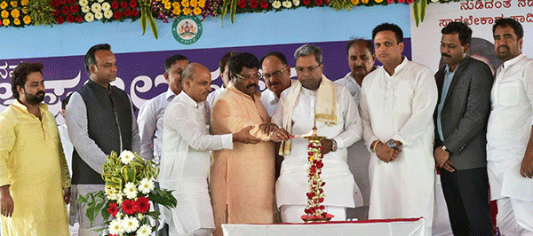 ಹೈದರಾಬಾದ್-ಕರ್ನಾಟಕ ಭಾಗದಲ್ಲಿ ಬಿಜೆಪಿಯನ್ನೆದುರಿಸಲು ಪ್ರಿಯಾಂಕ್ ಖರ್ಗೆ, ಡಾ.ಶರಣ ಪ್ರಕಾಶ್ ಸಾಕು: ಸಿದ್ದರಾಮಯ್ಯ