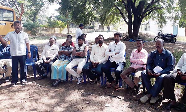 ಡಿ.ಸಿ.ತಮ್ಮಣ್ಣ ಅವರಿಗೆ ತಕ್ಕಪಾಠ ಕಲಿಸುತ್ತೇವೆ : ದಲಿತಪರ ಸಂಘಟನೆಗಳ ಮುಖಂಡರ ನಿರ್ಣಯ