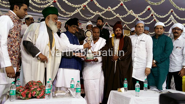 ಬೆಂಗಳೂರು :ಈದ್ಗಾ ಖುದ್ದೂಸ್ ಸಾಹೇಬ್ ಮೈದಾನದಲ್ಲಿ ಮೀಲಾದುನ್ನೆಬಿ ಆಚರಣೆ