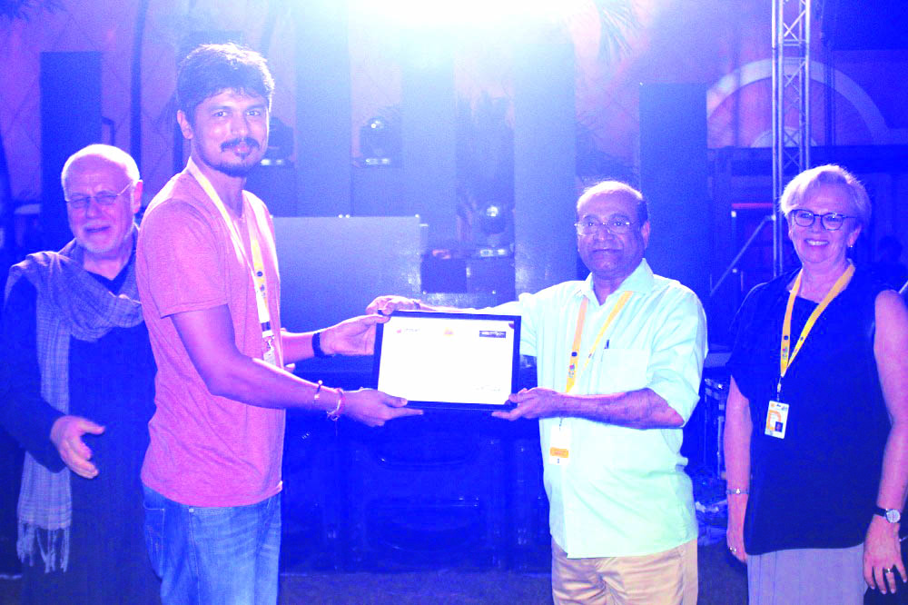 ರಿಲೀಸ್ ಗೆ ಮುನ್ನವೇ ಬಳೆಕೆಂಪಗೆ ಪ್ರಶಸ್ತಿ