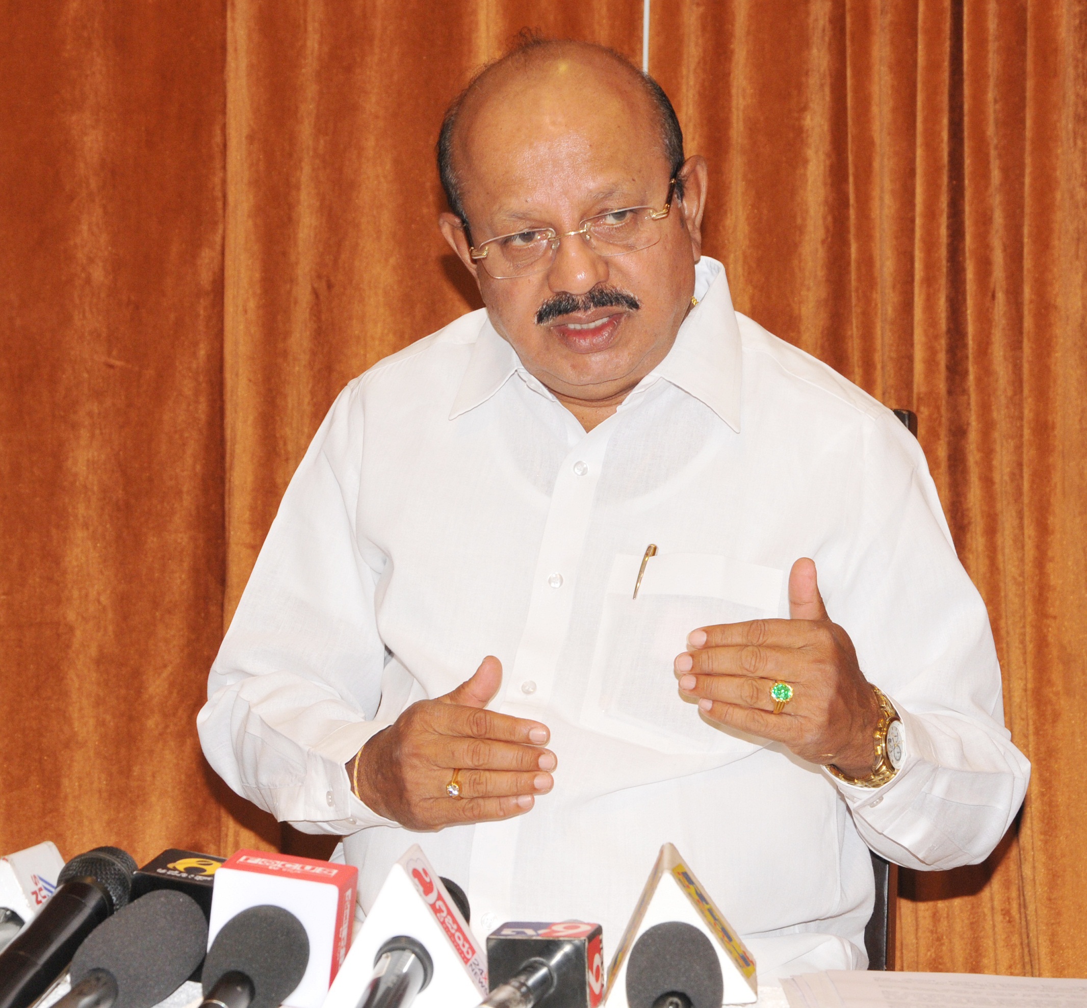 ಬೆಂಬಲ ಬೆಲೆಯಲ್ಲಿ ಸರಕಾರದಿಂದ ತೊಗರಿ, ಶೇಂಗಾ, ರಾಗಿ ಖರೀದಿ: ಸಚಿವ ಟಿ.ಬಿ.ಜಯಚಂದ್ರ