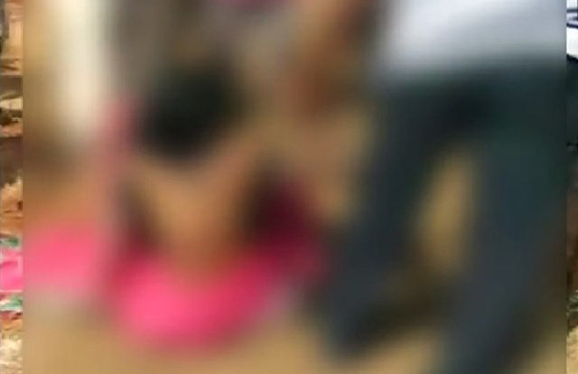 ಜಮೀನು ಅತಿಕ್ರಮಣ ವಿರೋಧಿಸಿದ ದಲಿತ ಮಹಿಳೆಯನ್ನು ವಿವಸ್ತ್ರಗೊಳಿಸಿ ಥಳಿಸಿದರು