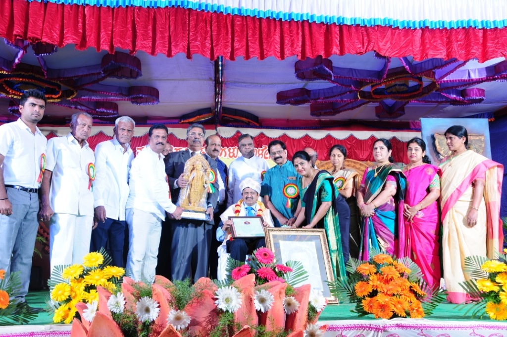 ಕೊಳ್ಳೇಗಾಲ : ಮಾನಸ ಪ್ರಶಸ್ತಿ  ಪ್ರದಾನ ಸಮಾರಂಭ