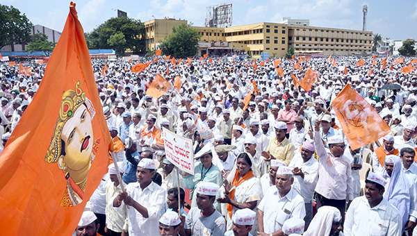 ‘ಲಿಂಗಾಯತ ಪ್ರತ್ಯೇಕ ಧರ್ಮಕ್ಕೆ ಧಾರ್ಮಿಕ ಅಲ್ಪಸಂಖ್ಯಾತರ ಸ್ಥಾನಮಾನಕ್ಕೆ ಆಗ್ರಹ’