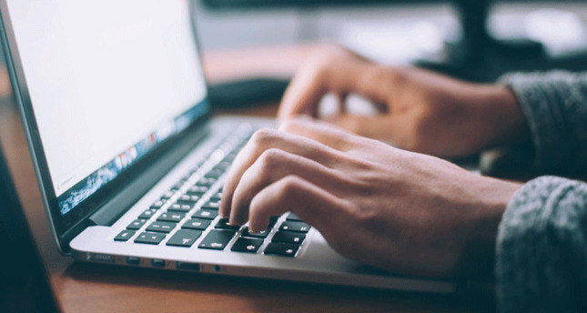 ಇಂಟರ್‌ನೆಟ್ ಮೇಲೆ ಚೀನಾದ ಬಿಗಿಮುಷ್ಟಿ: 13 ಸಾವಿರ ವೆಬ್‌ಸೈಟ್‌ಗಳಿಗೆ ನಿಷೇಧ