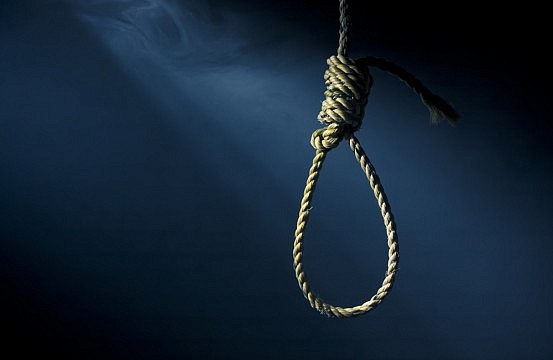 ದೊಡ್ಡಮನ ಮಗಳನ್ನು ಪ್ರೀತಿಸಿ ಮದುವೆಯಾಗಿದ್ದ ಯುವಕ ನೇಣಿಗೆ ಶರಣು