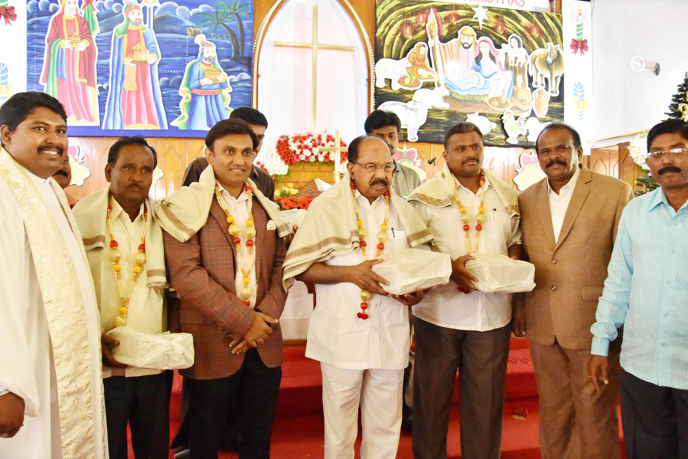 ಚಿಕ್ಕಬಳ್ಳಾಪುರ: ಸಂಭ್ರಮದ ಕ್ರಿಸ್‌ಮಸ್