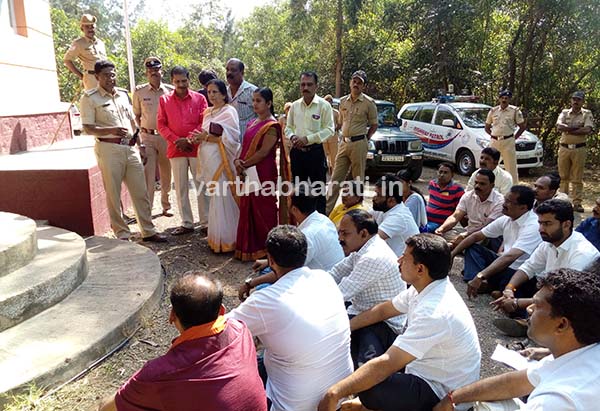 ಪುತ್ತೂರು: ಹಿಂದೂ ಹಿತರಕ್ಷಣಾ ಸಮಿತಿ ಪ್ರತಿಭಟನೆ