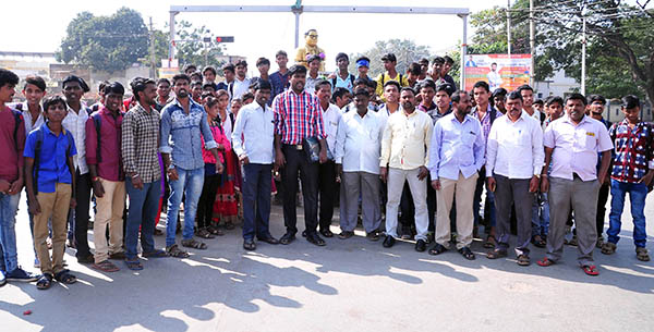 ದಾವಣಗೆರೆ: ಕೇಂದ್ರ ಸಚಿವ ಅನಂತ್ ಕುಮಾರ ಹೆಗಡೆ ವಿರುದ್ಧ ಸಂವಿಧಾನ ವಿರೋಧಿ ಹೇಳಿಕೆ ಖಂಡಿಸಿ ಪ್ರತಿಭಟನೆ