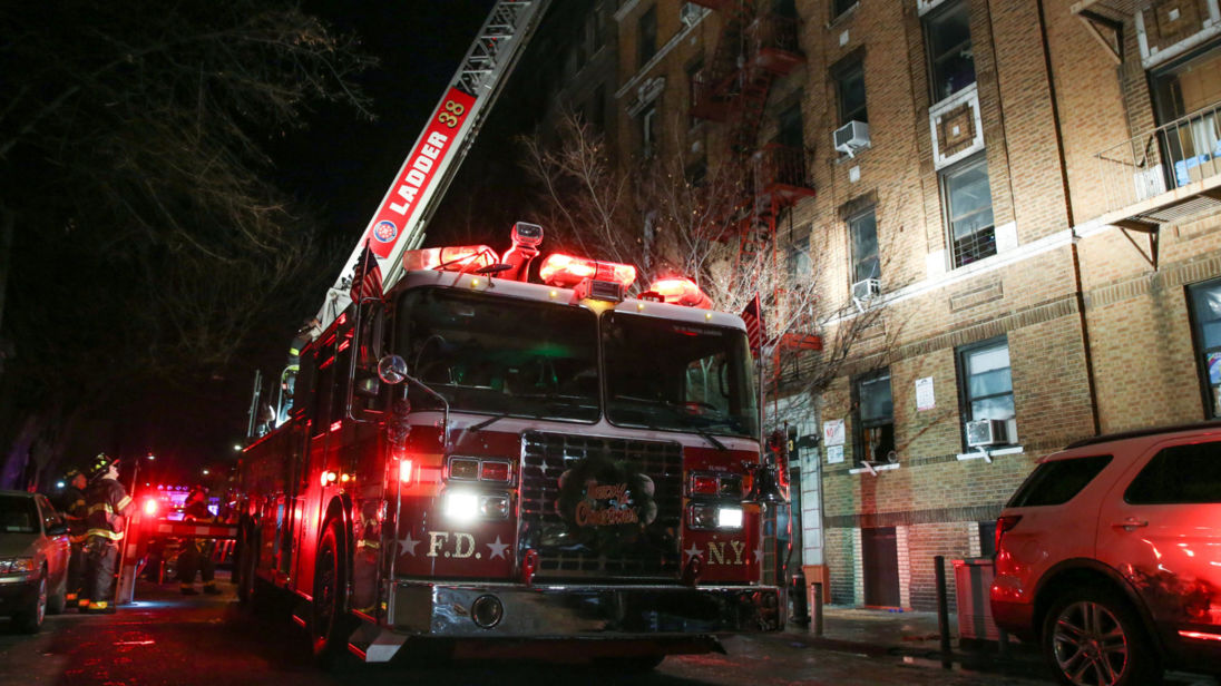 ನ್ಯೂಯಾರ್ಕ್ ಅಪಾರ್ಟ್‌ಮೆಂಟ್‌ನಲ್ಲಿ ಬೆಂಕಿ ಅವಘಡ: ನವಜಾತ ಶಿಶು, ಮಕ್ಕಳು ಸೇರಿ 12 ಸಾವು