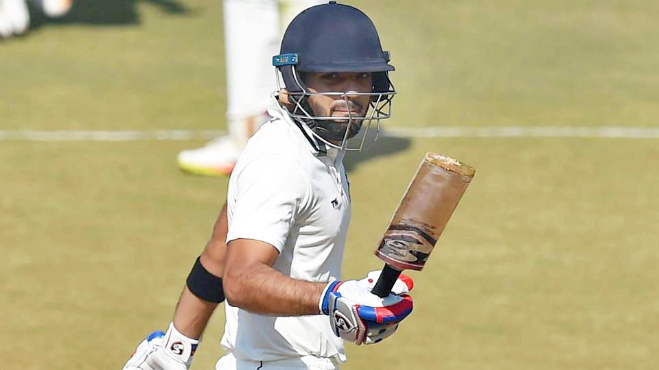 ಕುಸಿದ ದಿಲ್ಲಿಗೆ ಧ್ರುವ್ ಶೋರೆ ಶತಕದಾಸರೆ