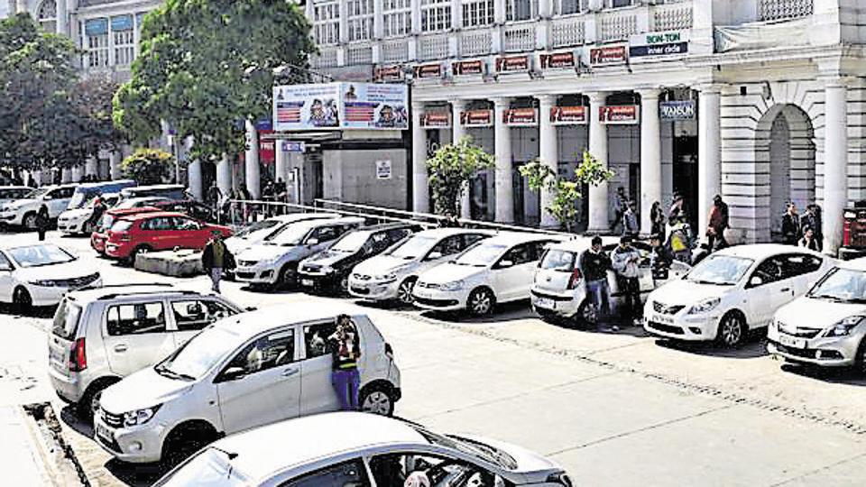 ಕಚೇರಿಯಲ್ಲೇ ಮಹಿಳೆಯ ಎದುರು ಯುವಕನಿಂದ ಹಸ್ತಮೈಥುನ!