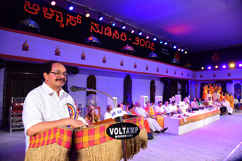 ಬಹುತ್ವ ಅಭಿನಯ ಆಗದೆ ಜೀವ ದ್ರವ್ಯ ಆಗಬೇಕಾಗಿದೆ: ಡಾ.ನಾಗತಿಹಳ್ಳಿ ಚಂದ್ರಶೇಖರ್‌