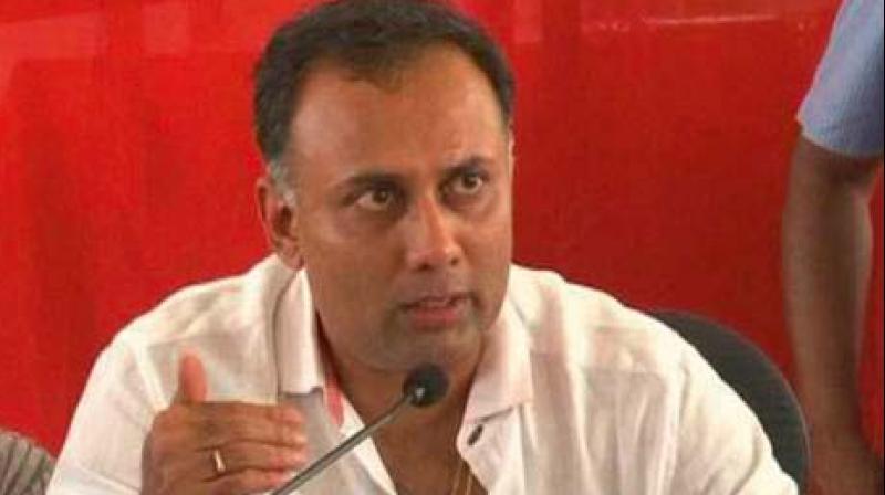 ಪ್ರತಾಪ್ ಸಿಂಹಗೆ ಸಭ್ಯತೆ ಇಲ್ಲ: ದಿನೇಶ್ ಗುಂಡೂರಾವ್