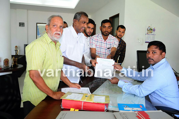 ಬಾಬರಿ ಮಸೀದಿ ಪುನರ್ ನಿರ್ಮಾಣಕ್ಕೆ ಆಗ್ರಹಿಸಿ ‘ಮುಸ್ಲಿಮ್ ಲೀಗ್’ನಿಂದ ಡಿಸಿಗೆ ಮನವಿ