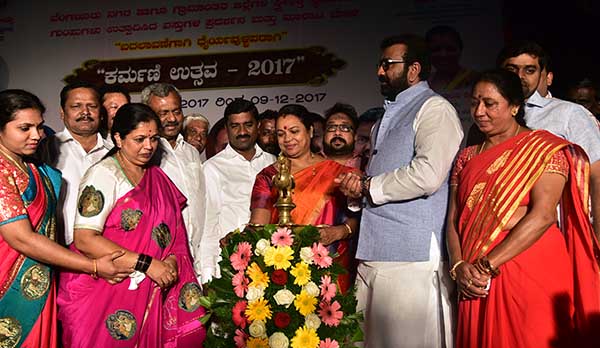 ಮಹಿಳೆಯರ ಸಬಲೀಕರಣಕ್ಕೆ ಸ್ತ್ರೀ ಶಕ್ತಿ ಸಂಘಗಳು ಸಕ್ರಿಯವಾಗಲಿ: ಸಚಿವೆ ಉಮಾಶ್ರೀ