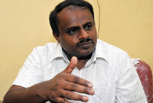 ಕಾಂಗ್ರೆಸ್ ಮುಖಂಡರ ಪ್ರತ್ಯೇಕ ಪ್ರವಾಸಕ್ಕೆ ಎಚ್‌ಡಿಕೆ ವ್ಯಂಗ್ಯ