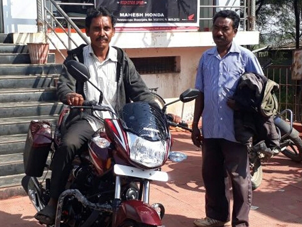 ಪತ್ನಿಯ ಶವ ತಲೆ ಮೇಲೆ ಹೊತ್ತು ಸಾಗಿಸಿದವ ಈಗ ಸಿರಿವಂತ