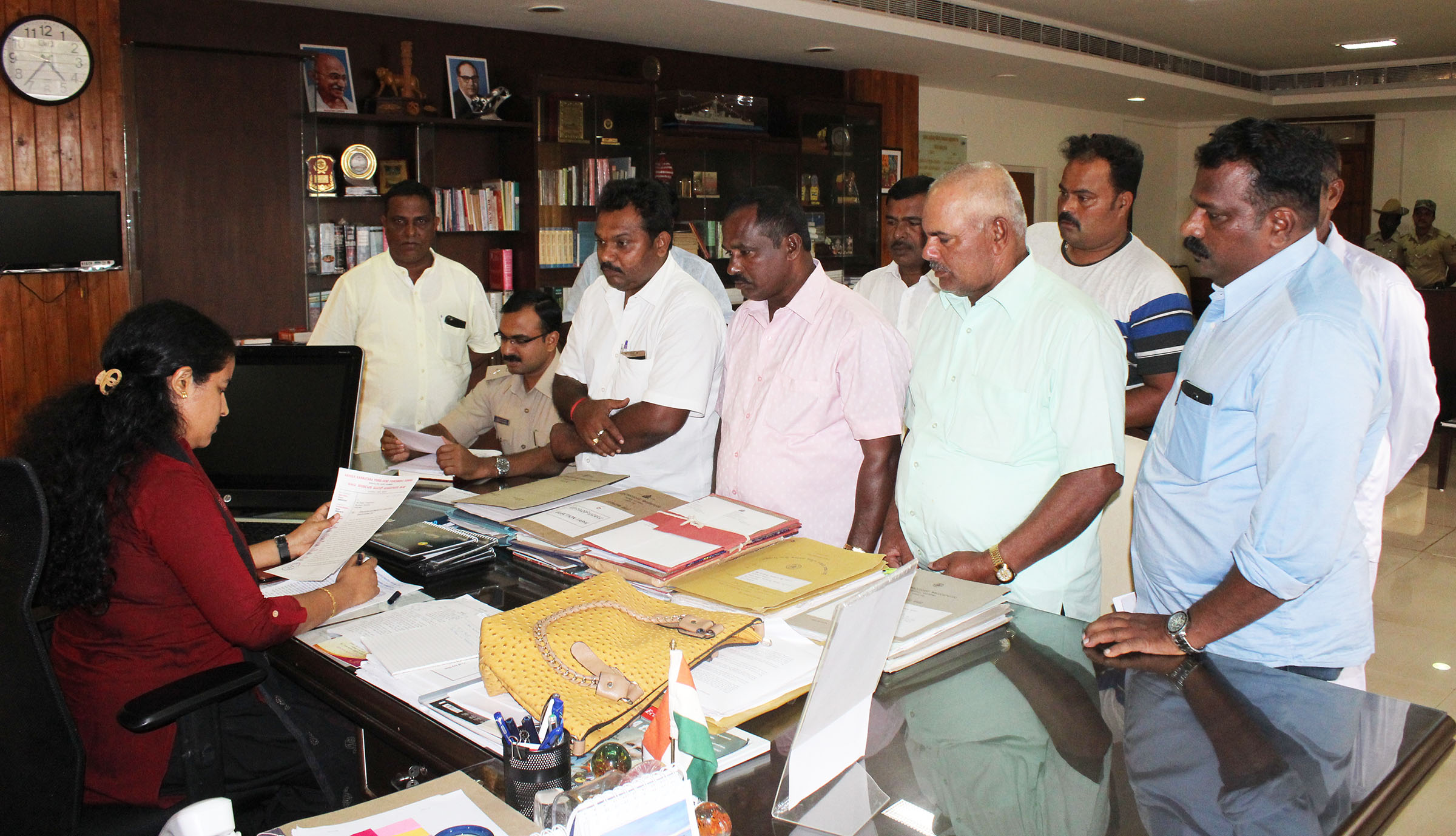 ಉಡುಪಿ: ಲೈಟ್ ಮೀನುಗಾರಿಕೆ ನಿಷೇಧಿಸದಂತೆ ಆಗ್ರಹಿಸಿ ಡಿಸಿಗೆ ಮನವಿ