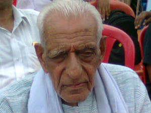 ಬಡವರ ಸಮಸ್ಯೆ ಚುನಾವಣೆಯಷ್ಟೆ ಮುಖ್ಯ: ಎಚ್.ಎಸ್.ದೊರೆಸ್ವಾಮಿ